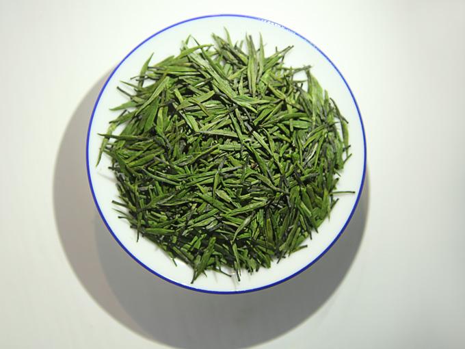 连战品赏茶（吉字）